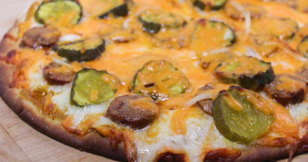 sausage-cheeseburger-pizza