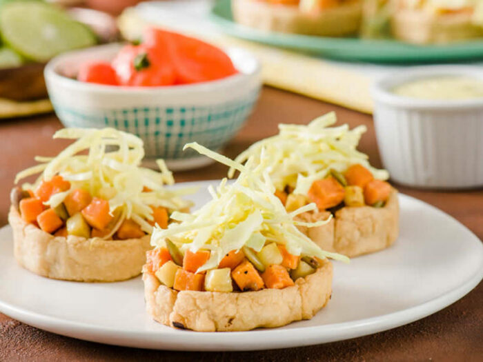 chicken sopes