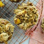 peach-muffins